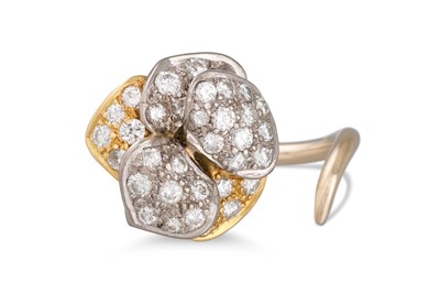 Lot 139 - A DIAMOND RING, of cross over floral form,...