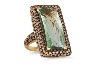 Lot 163 - A GREEN QUARTZ AND DIAMOND CLUSTER RING, the...