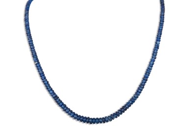 Lot 21 - A FACETED SAPPHIRE BEAD NECKLACE, graduated,...