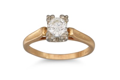 Lot 221 - A DIAMOND SOLITAIRE RING, the brilliant cut...