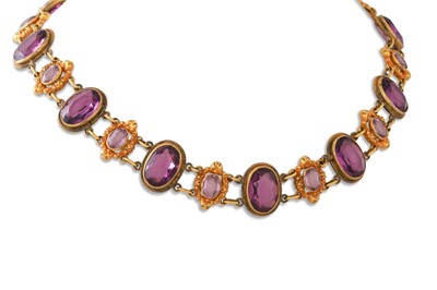 Lot 66 - AN ANTIQUE AMETHYST GLASS NECKLACE, choker length