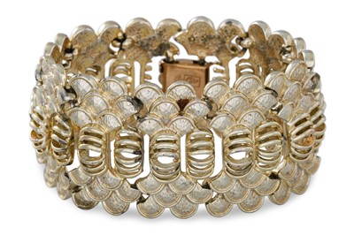 Lot 78 - A 1940s CORO BRACELET, wide form