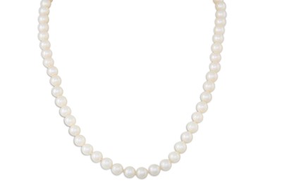 Lot 11 - A SET OF CULTURED PEARLS, to a ball clasp, in...