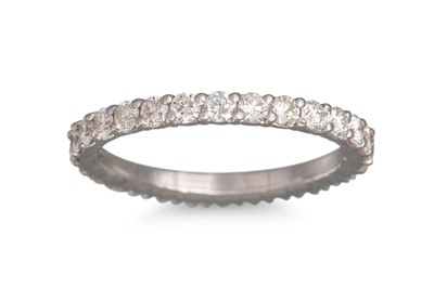 Lot 248 - A DIAMOND FULL ETERNITY RING, the brilliant...