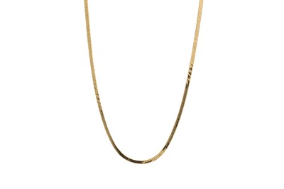 Lot 366 - AN ITALIAN FLAT SNAKE LINK CHAIN, in 14ct gold,...
