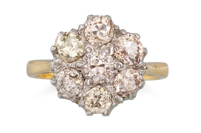 Lot 207 - A DIAMOND CLUSTER RING, the old cut diamonds...