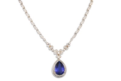 Lot 307 - A TANZANITE AND DIAMOND NECKLACE, the diamond...