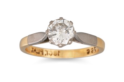 Lot 267 - A DIAMOND SOLITAIRE RING, mounted in platinum...