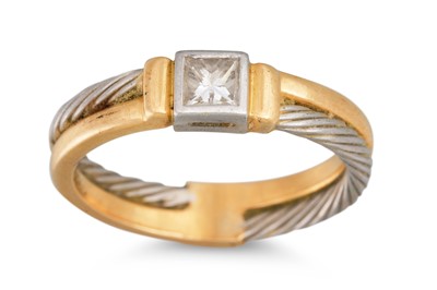 Lot 56 - A DIAMOND SOLITAIRE RING, the princess cut...
