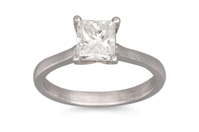 Lot 410 - A DIAMOND SOLITAIRE RING, the modified...