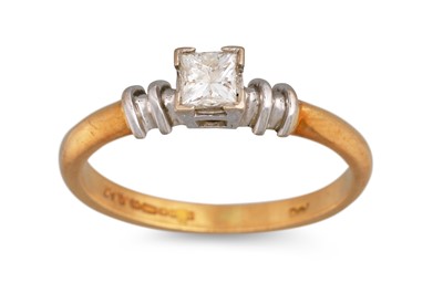 Lot 67 - A DIAMOND SOLITAIRE RING, the princess cut...