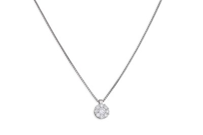 Lot 268 - A DIAMOND CLUSTER PENDANT, mounted in 18ct...