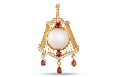 Lot 202 - A DIAMOND, MABE PEARL AND RUBY PENDANT, of...