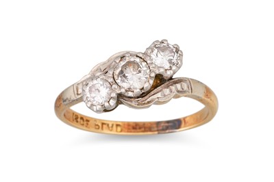 Lot 1 - A DIAMOND THREE STONE RING, mounted in 18ct &...